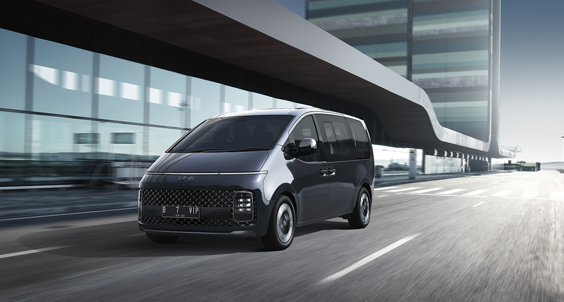 Design exterior Hyundai Staria terlihat modern dan futuristik